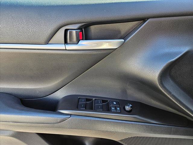 Used 2023 Toyota Camry SE w/ Convenience Package FWD image 8