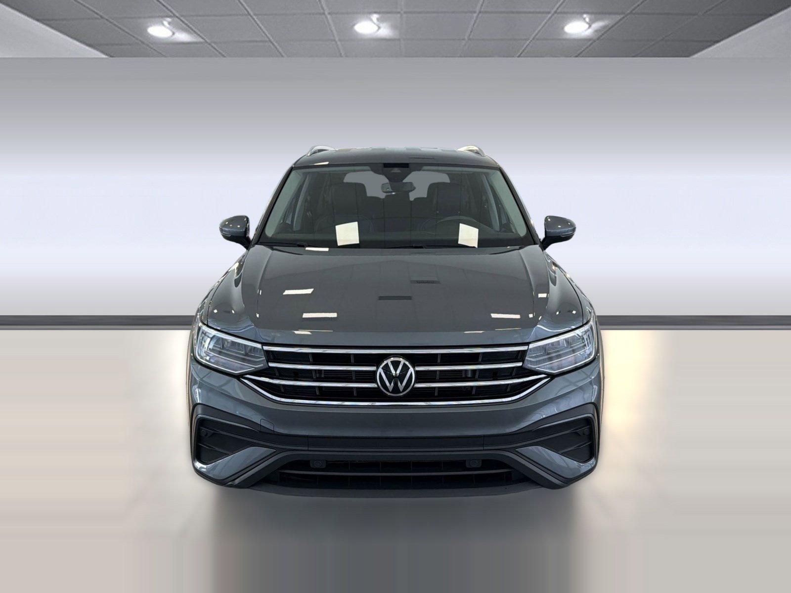 Used 2023 Volkswagen Tiguan SE FWD image 6