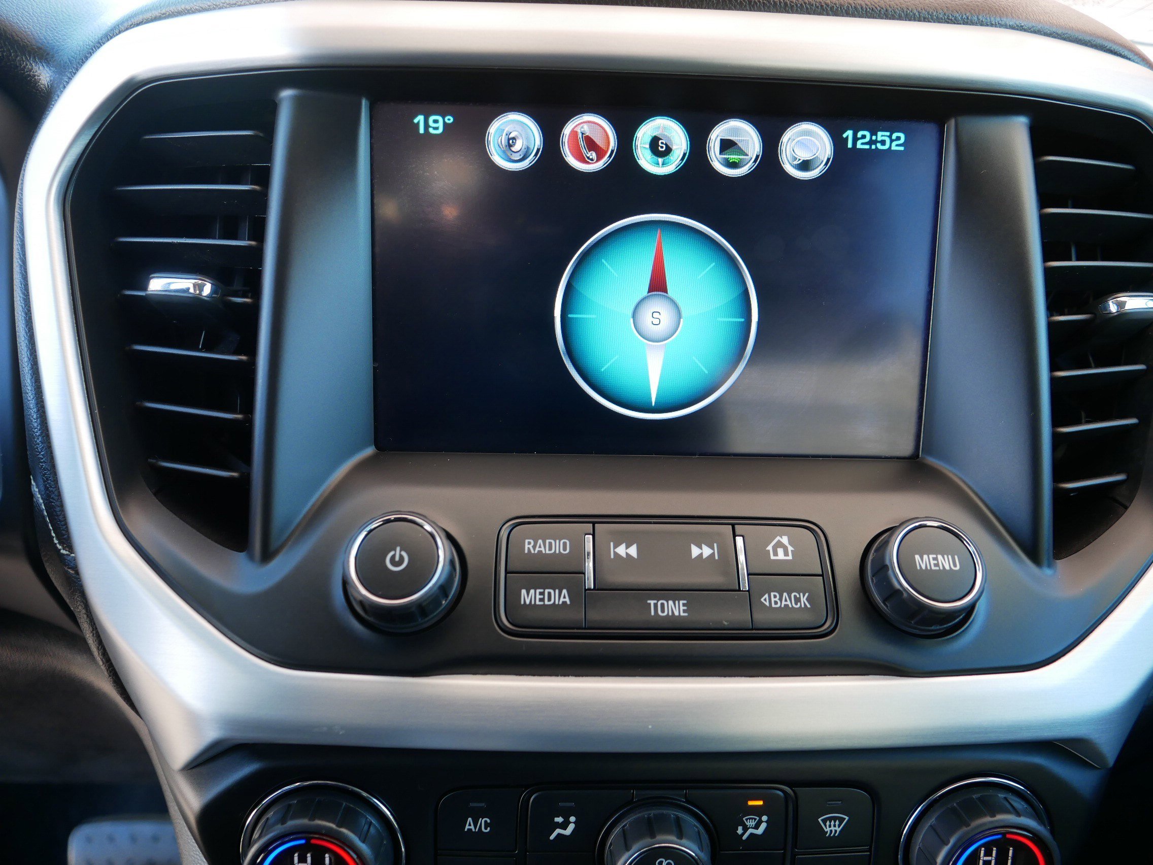 Used 2019 GMC Acadia SLT image 30