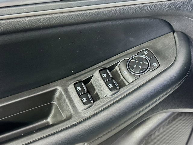 Used 2021 Ford Edge SEL AWD/4WD image 17