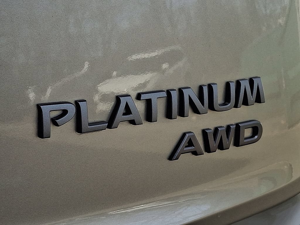 Certified 2025 Nissan Rogue Platinum w/ Platinum Premium Package AWD/4WD image 32