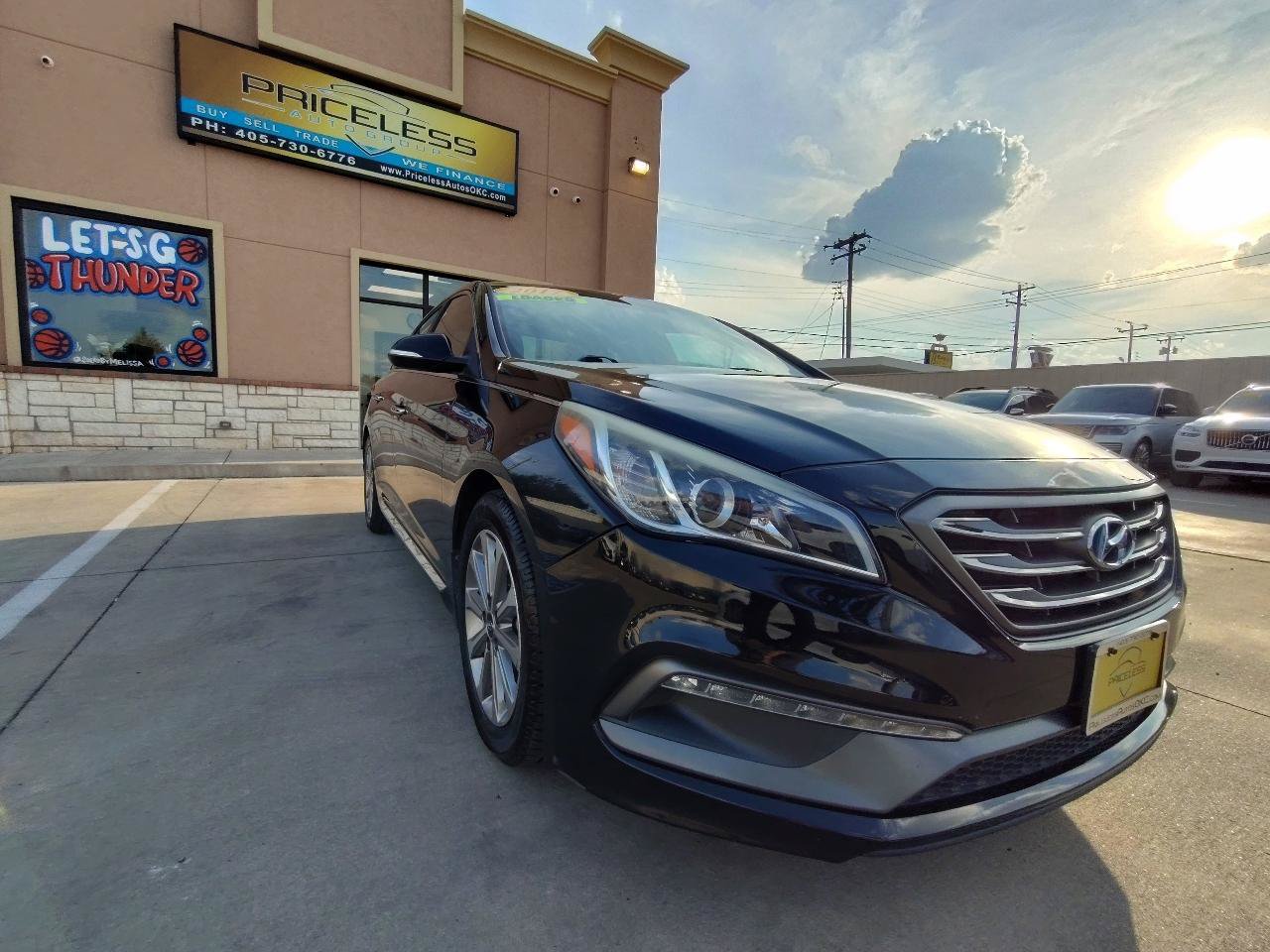 Used 2017 Hyundai Sonata Limited FWD image 2