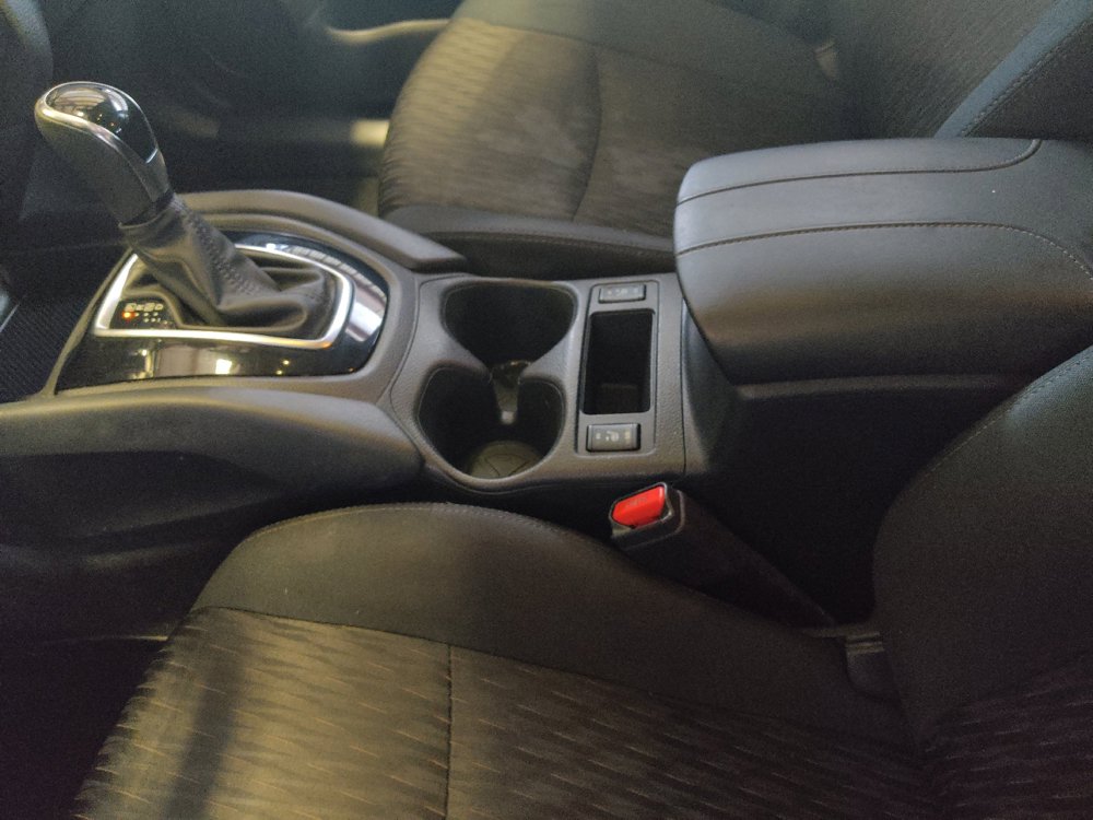 Used 2019 Nissan Rogue SV FWD image 26