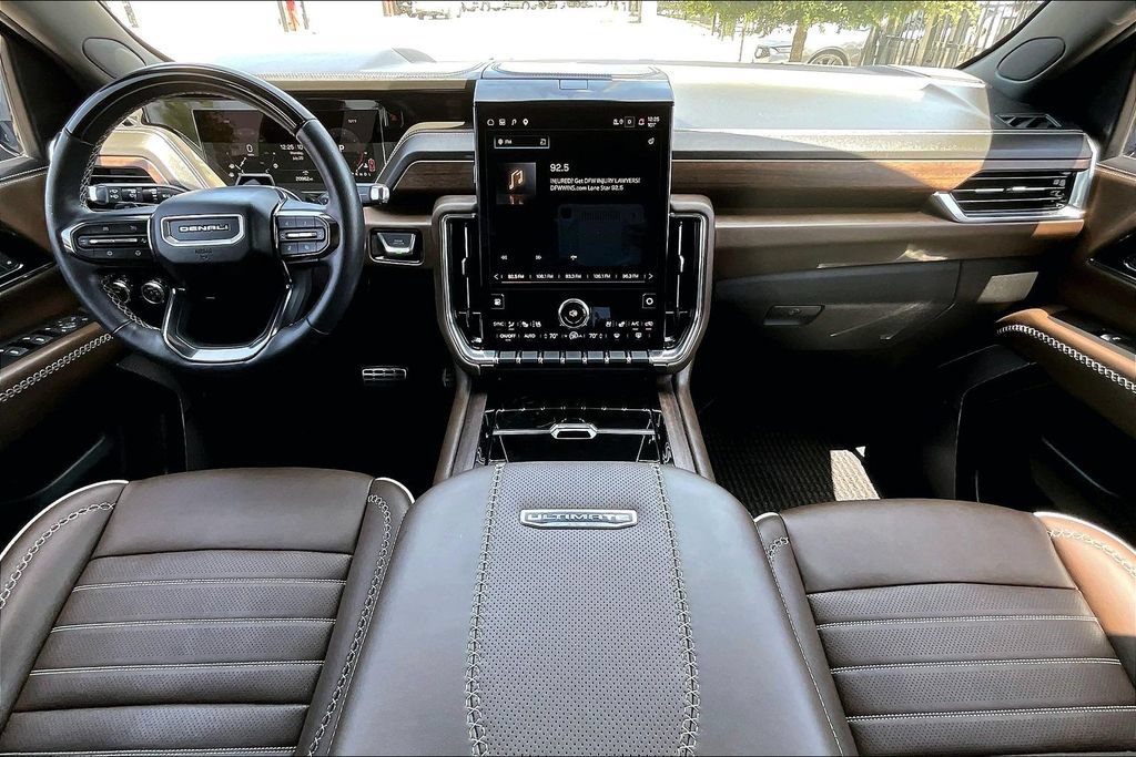 Used 2025 GMC Yukon XL Denali Ultimate AWD/4WD image 16