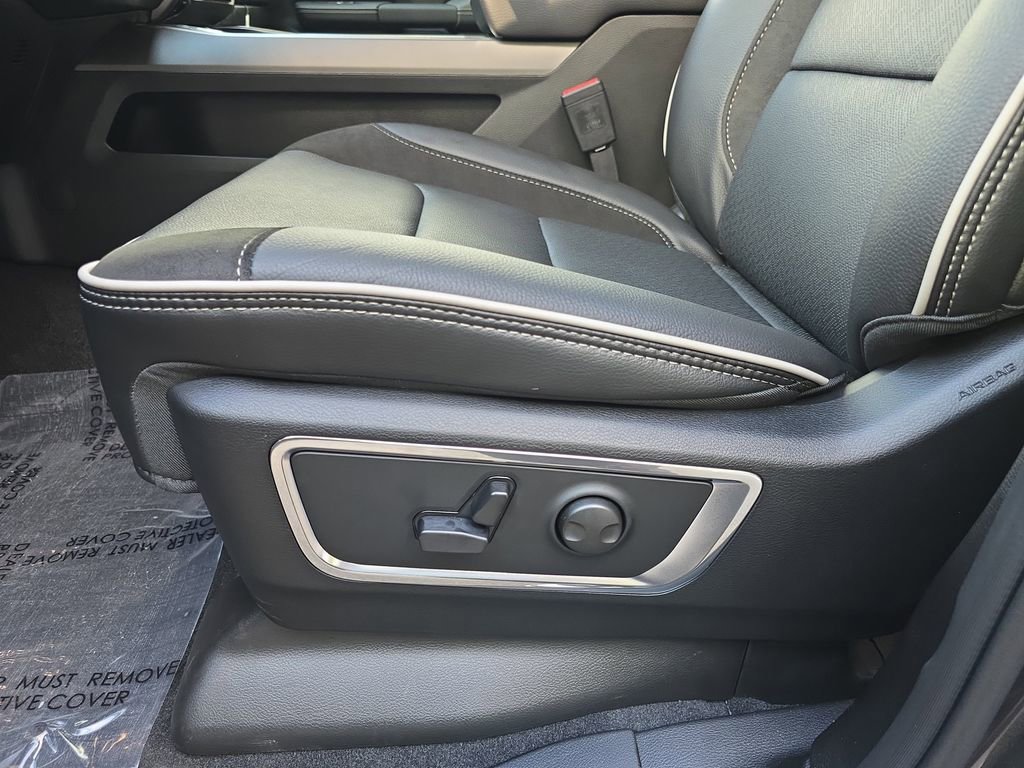 New 2026 RAM 1500 Laramie w/ Off Road Group image 29