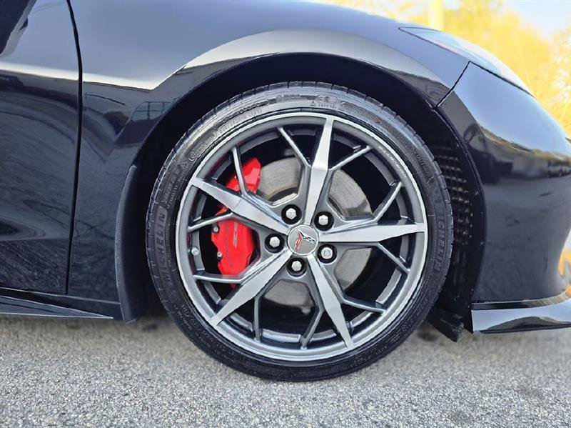 Used 2023 Chevrolet Corvette Stingray Premium Cpe w/ Z51 Performance Package RWD image 18