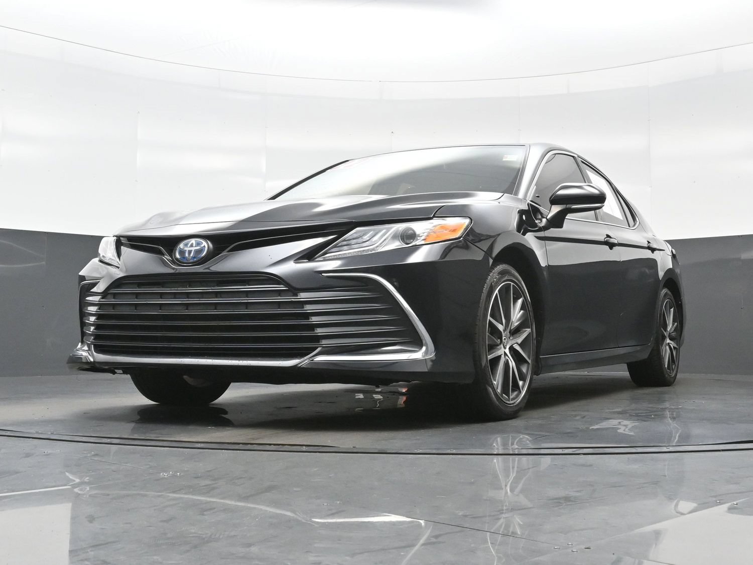 Used 2022 Toyota Camry XLE FWD image 26