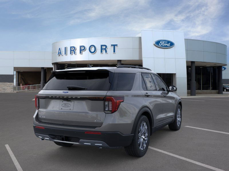New 2026 Ford Explorer Active image 8