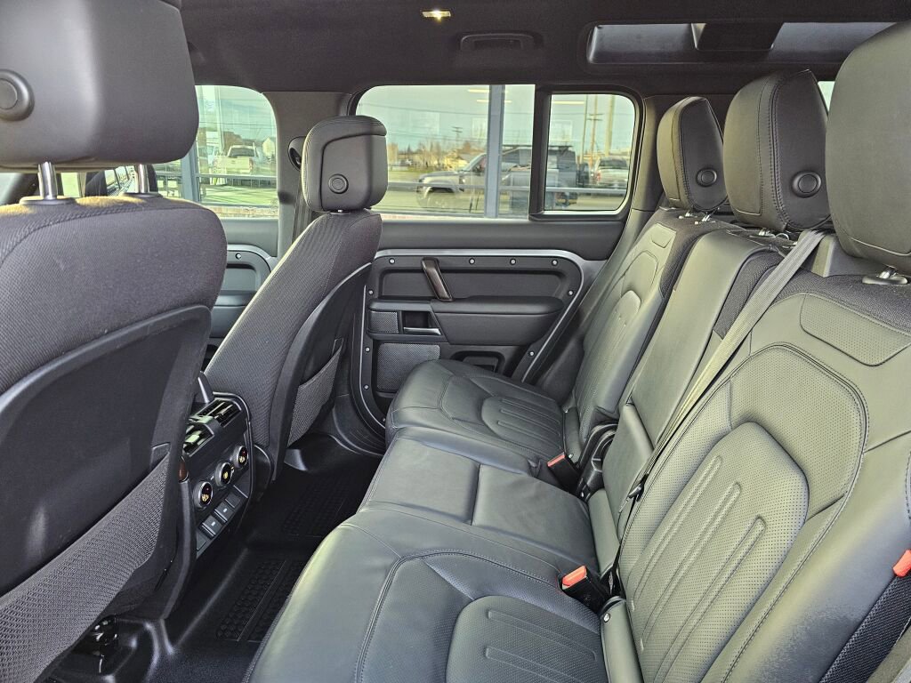Used 2024 Land Rover Defender 110 X image 14