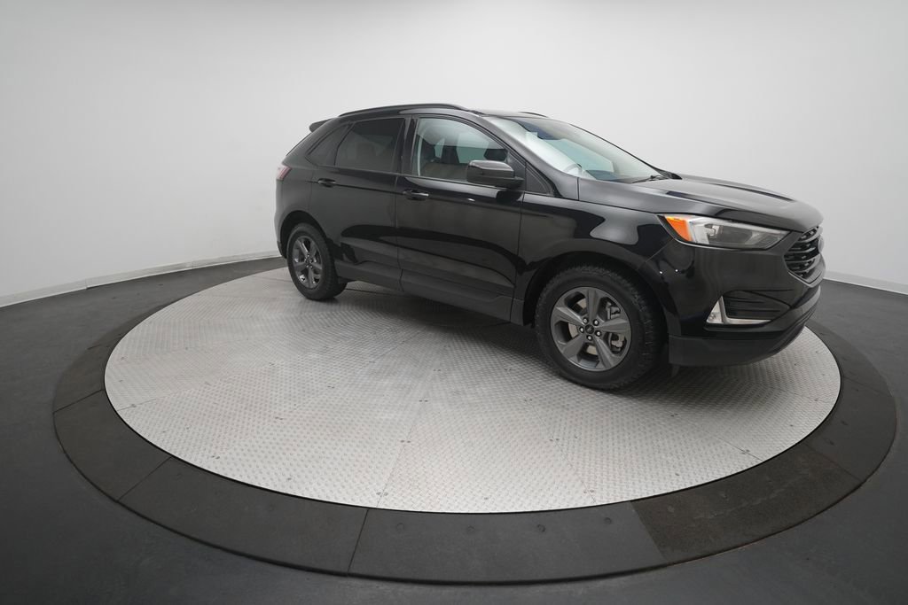 Used 2023 Ford Edge SEL w/ Sport Appearance Package image 38
