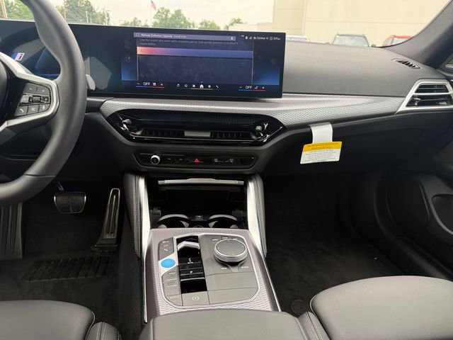 Used 2025 BMW i4 xDrive40i w/ M Sport Package AWD/4WD image 11