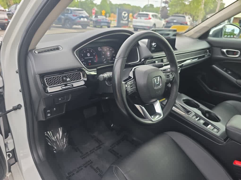 Used 2022 Honda Civic Touring image 12