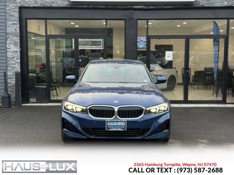 Used 2023 BMW 330i xDrive Sedan w/ Premium Package AWD/4WD image 3