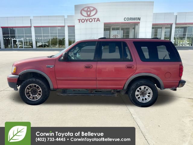 Used 2001 Ford Expedition XLT AWD/4WD image 2