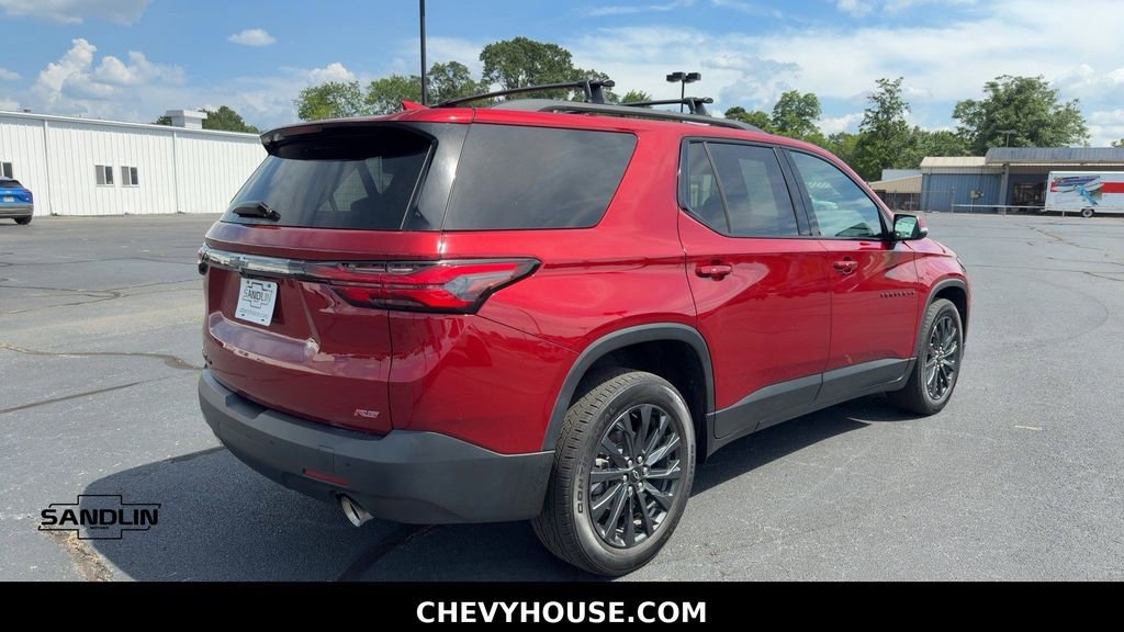 Used 2023 Chevrolet Traverse RS AWD/4WD image 7