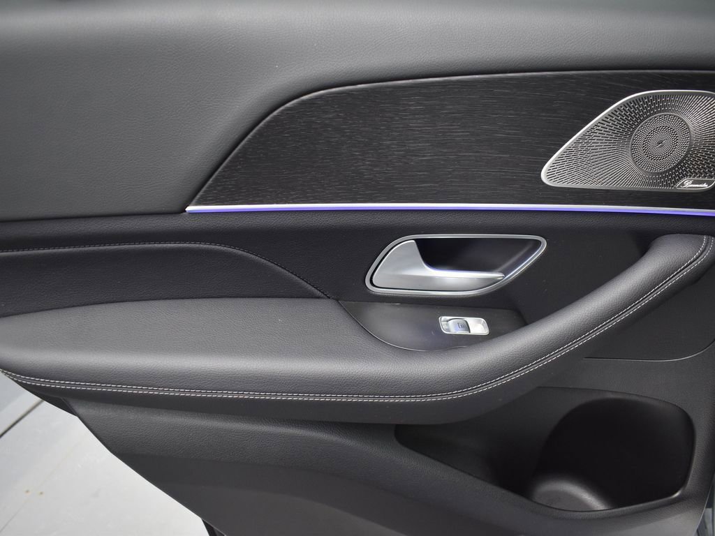 Used 2024 Mercedes-Benz GLE 450e 4MATIC image 24