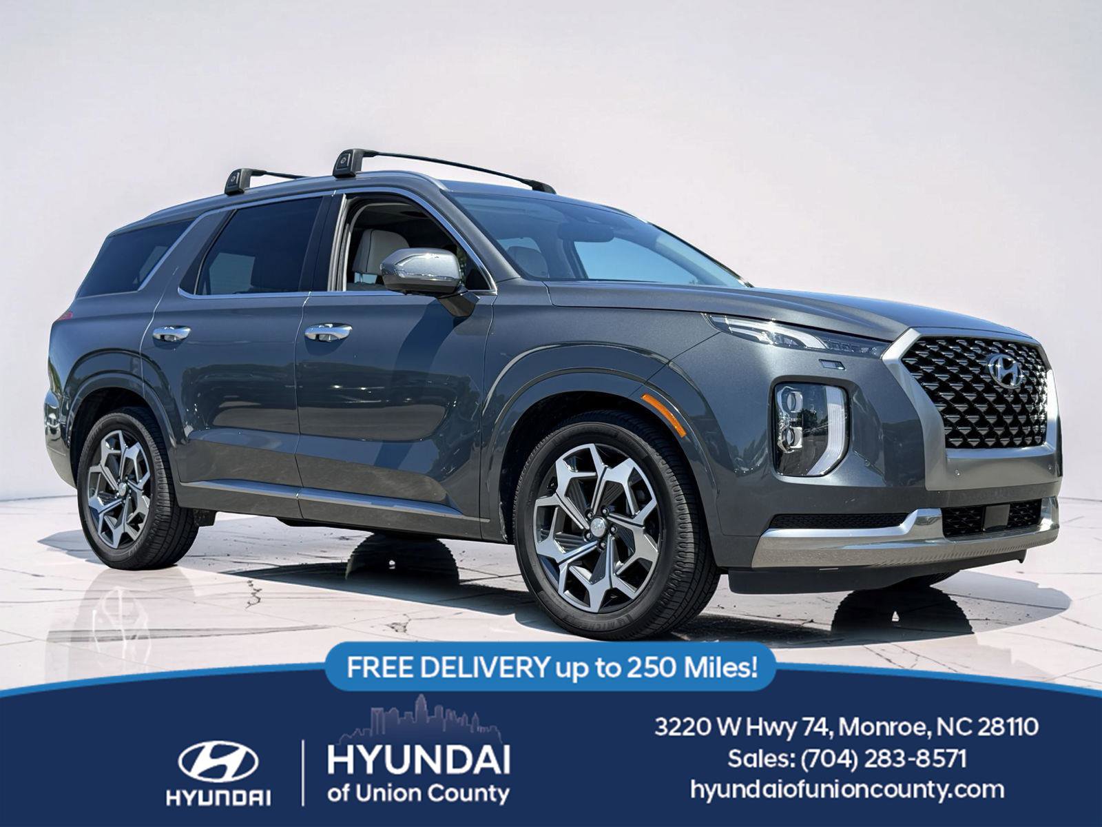 Used 2022 Hyundai Palisade Calligraphy FWD image 1