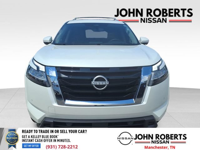 Used 2024 Nissan Pathfinder Platinum w/ Cargo Package AWD/4WD image 14