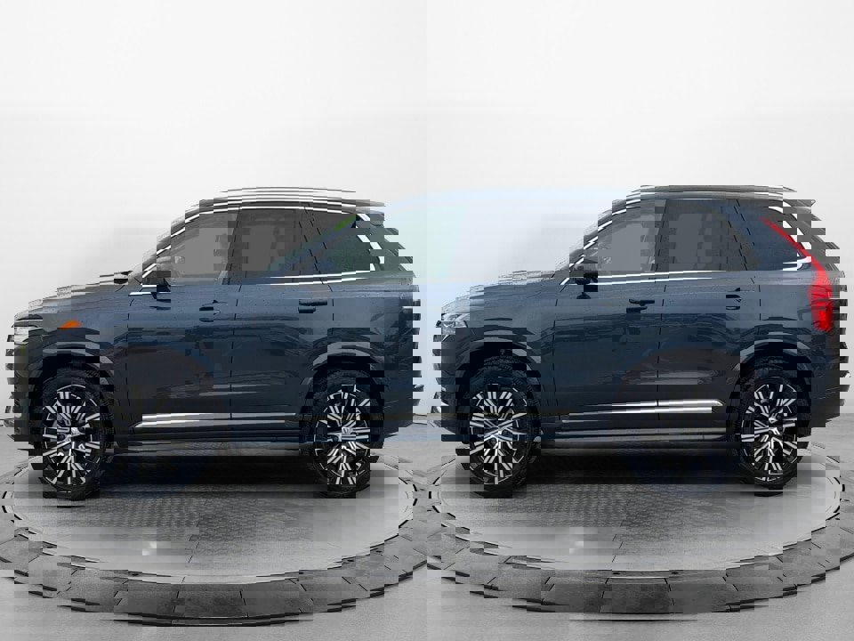 Certified 2023 Volvo XC90 B6 Plus w/ Protection Package Premier image 4