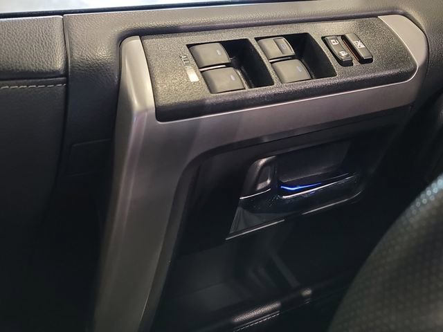 Used 2020 Toyota 4Runner Limited AWD/4WD image 27