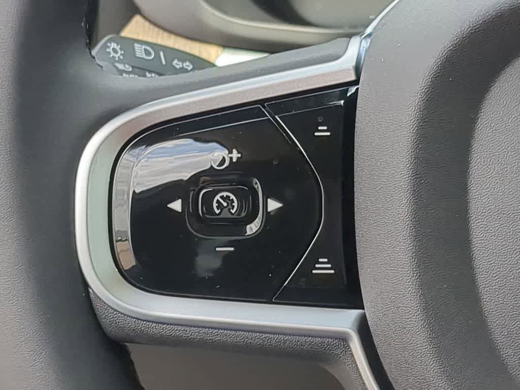 New 2026 Volvo XC60 B5 Ultra w/ Protection Package Premier AWD/4WD image 22