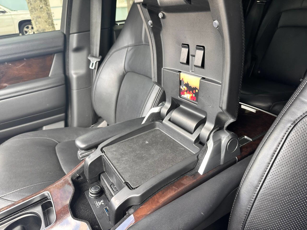 Used 2019 Land Rover Range Rover Long Wheelbase Supercharged image 48