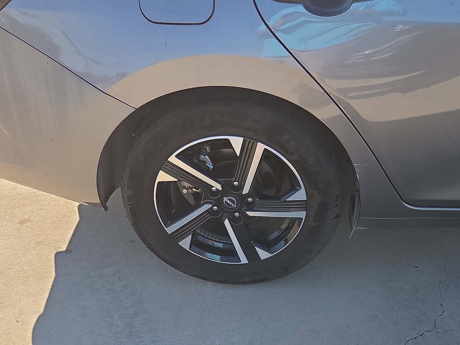 Used 2024 Nissan Sentra SV image 7