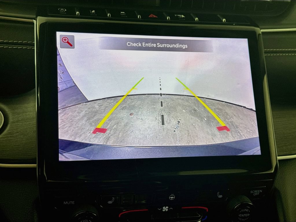 Used 2021 Jeep Grand Cherokee L Limited w/ MOPAR Finishing Package AWD/4WD image 15
