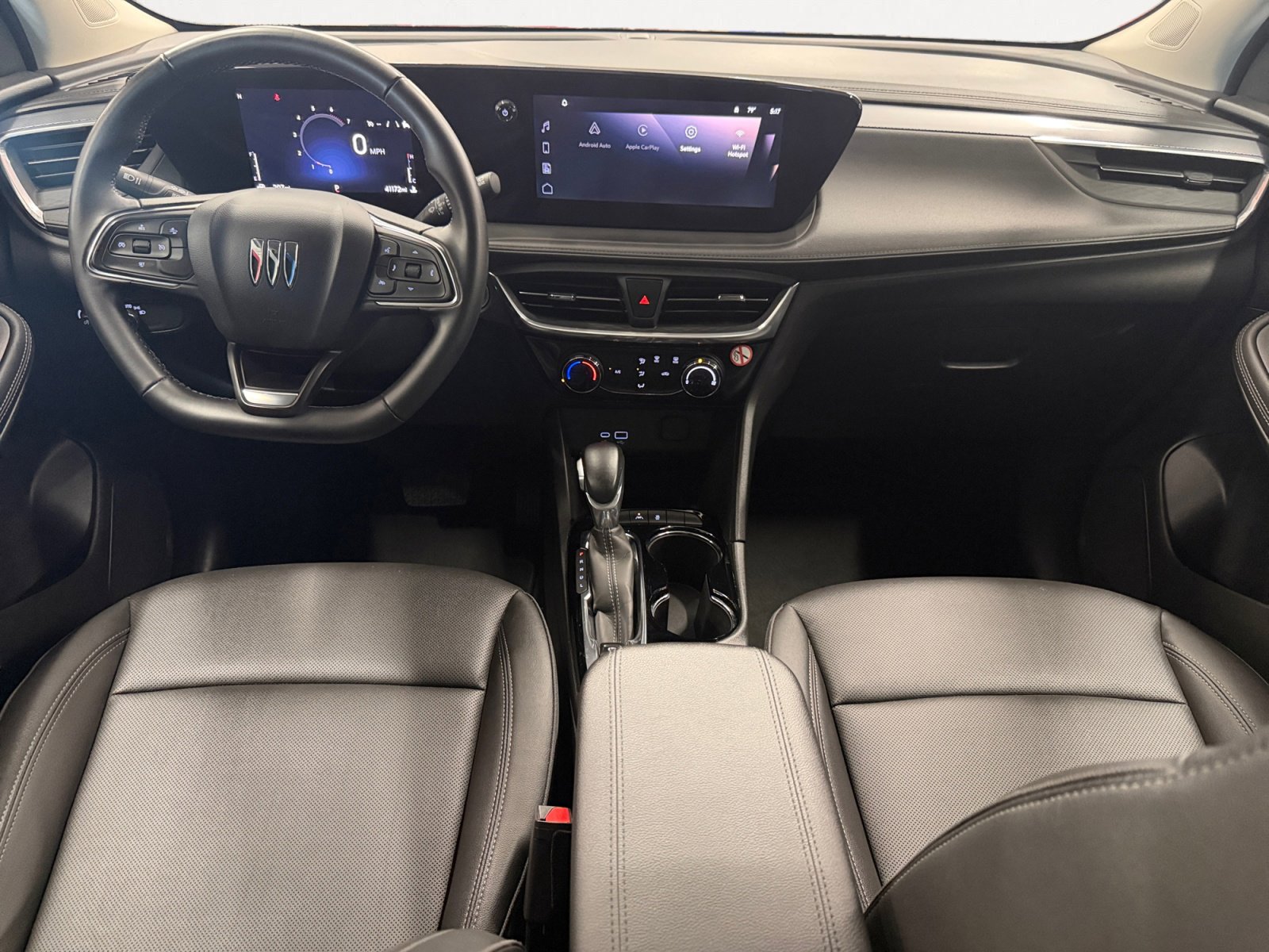 Used 2024 Buick Encore GX Sport Touring FWD image 3