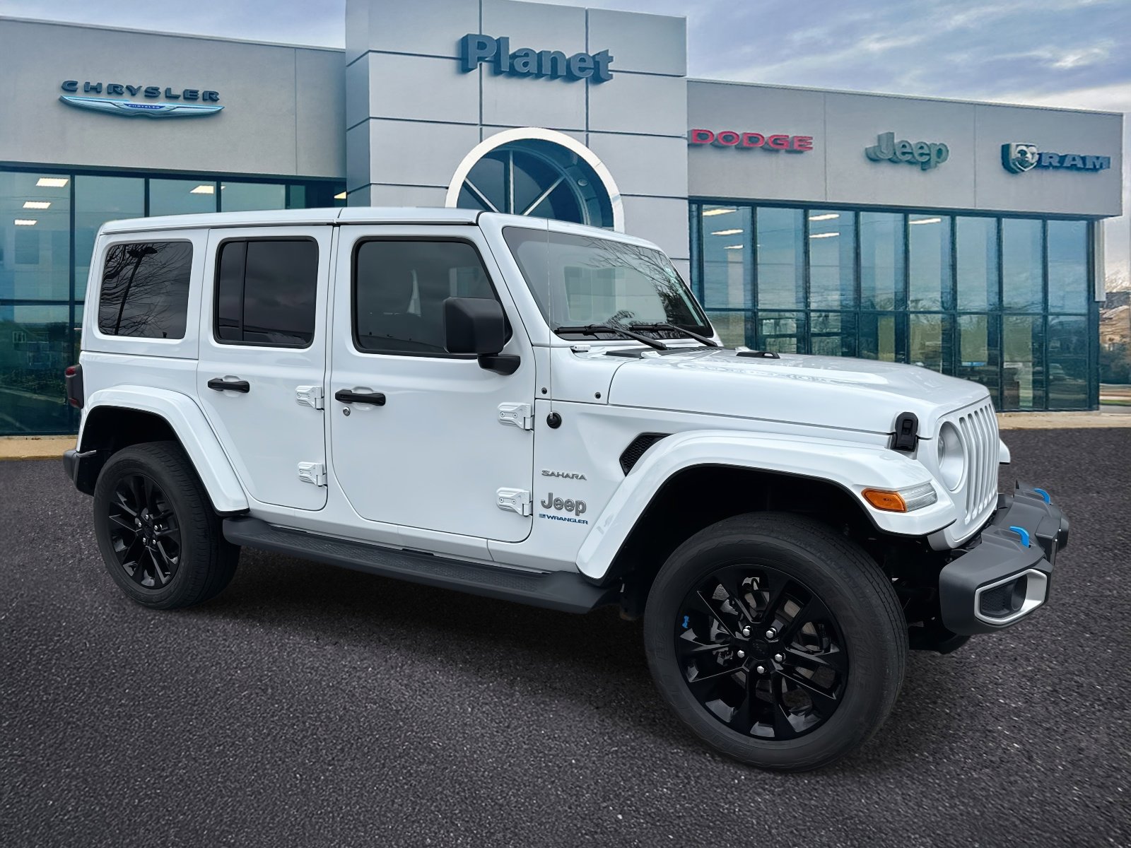 Used 2023 Jeep Wrangler Unlimited Sahara w/ Cold Weather Group