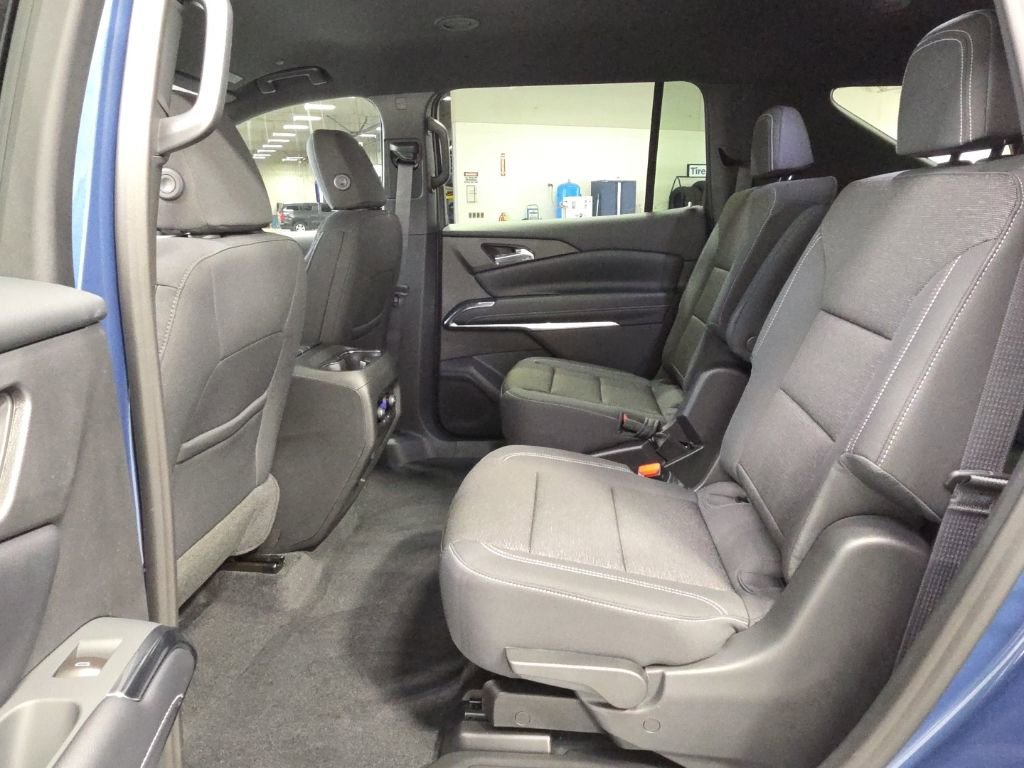 New 2026 Chevrolet Traverse LT image 33