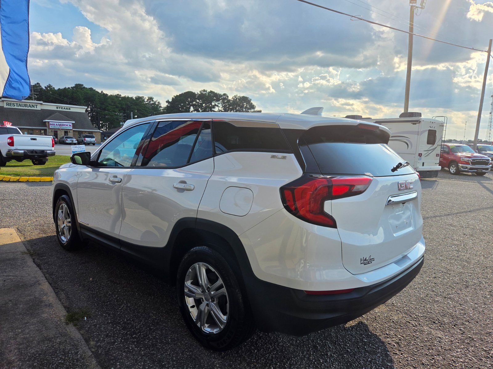Used 2020 GMC Terrain SLE FWD image 5