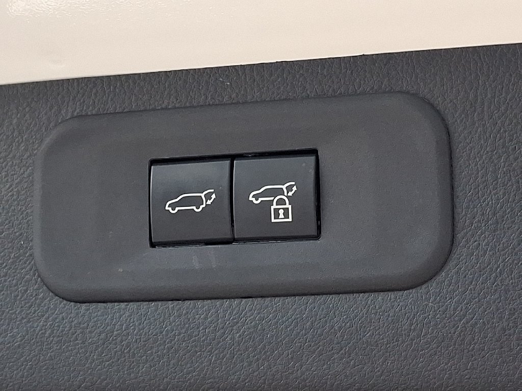 Certified 2026 Lexus TX 500h AWD w/ Technology Package image 30