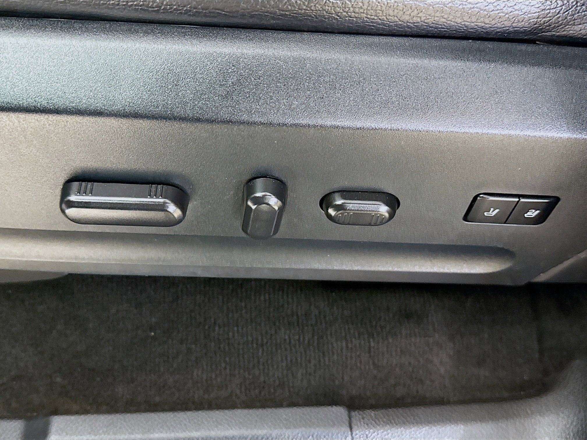 Used 2017 Ford Expedition XLT w/ Equipment Group 202A image 24