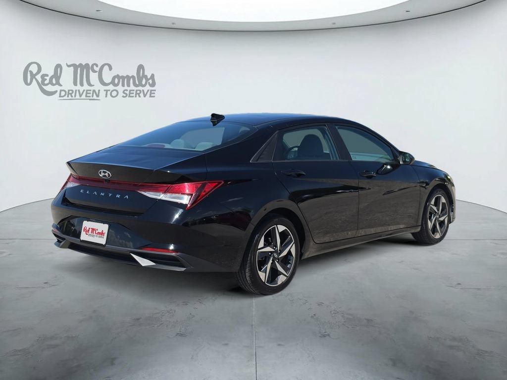 Used 2023 Hyundai Elantra SEL w/ Convenience Package FWD image 5