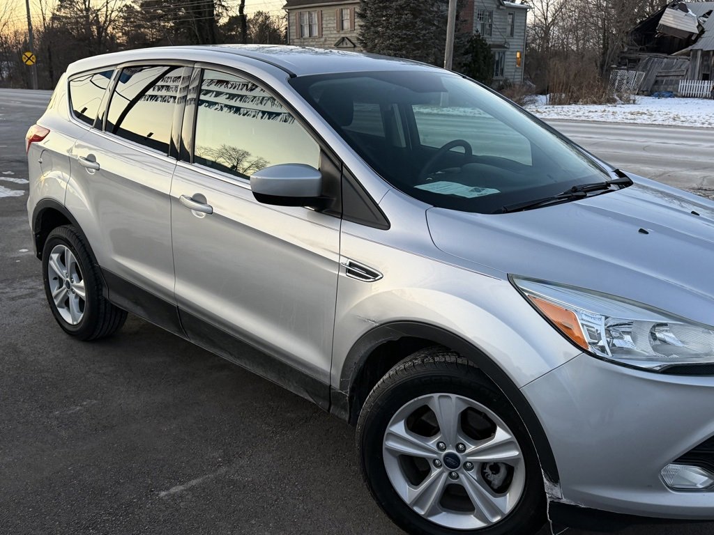Used 2015 Ford Escape SE image 5