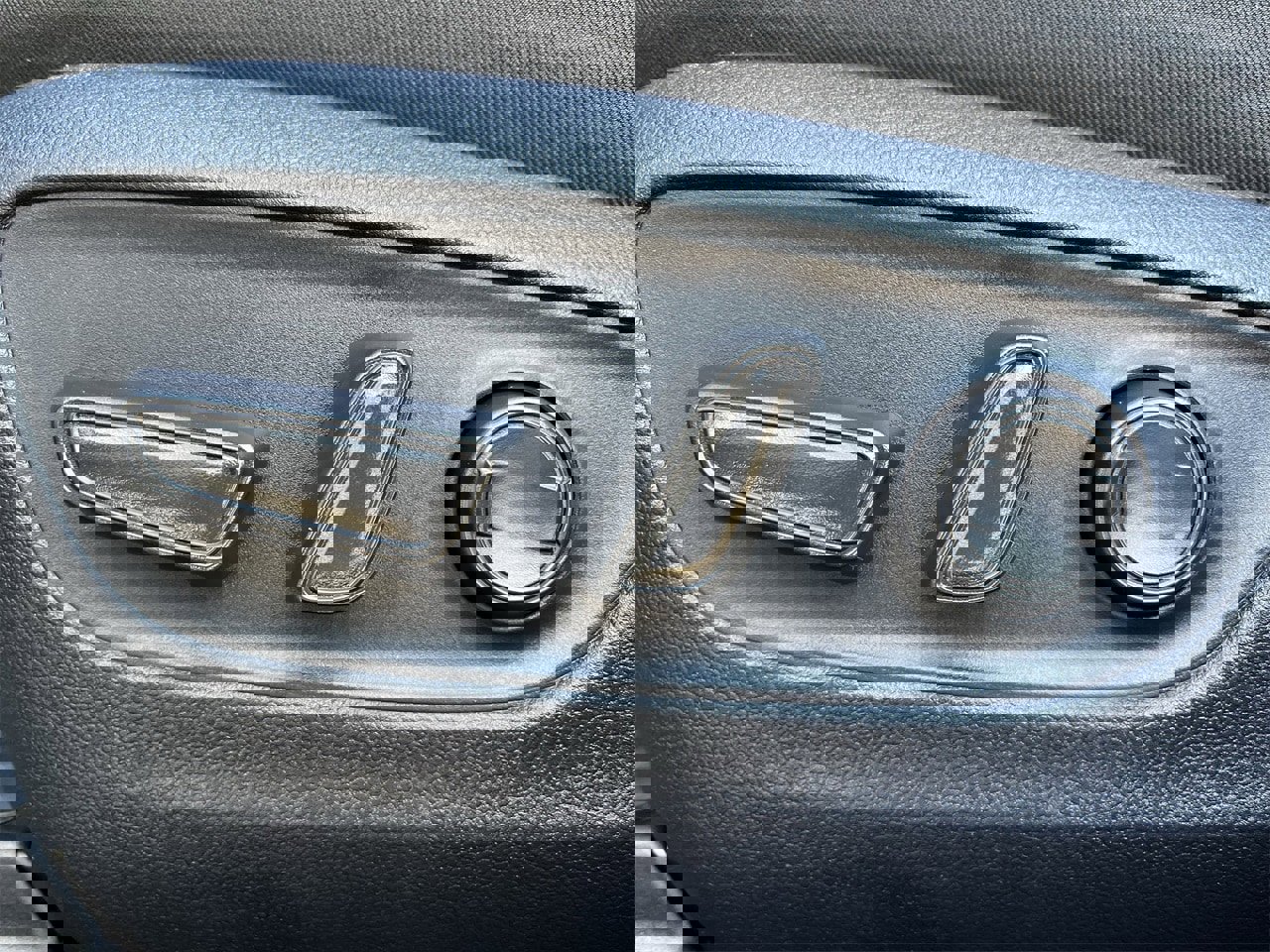 Used 2024 Toyota RAV4 XLE image 25