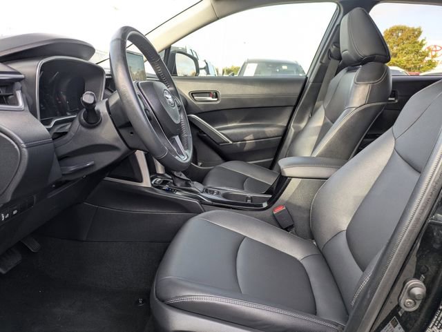 Used 2023 Toyota Corolla Cross XLE w/ Convenience Package image 27