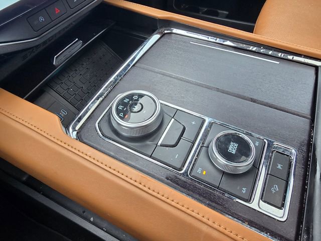 Used 2022 Ford Expedition Platinum image 22