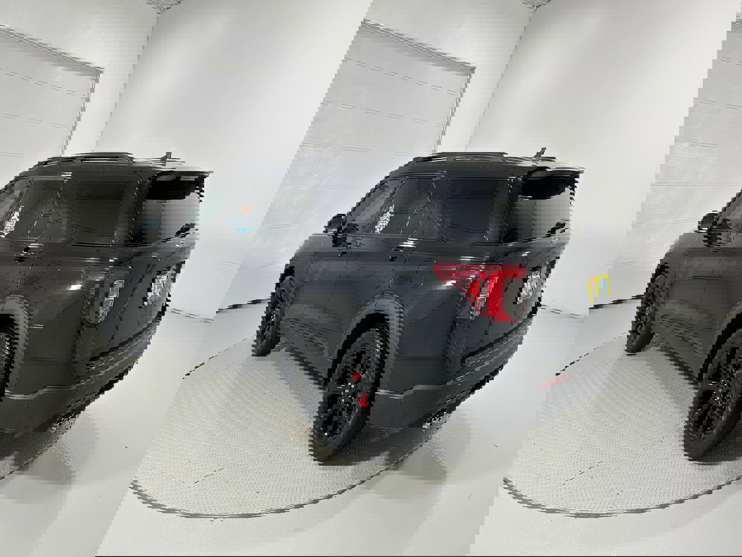 Used 2021 Ford Explorer ST w/ Equipment Group 401A image 22