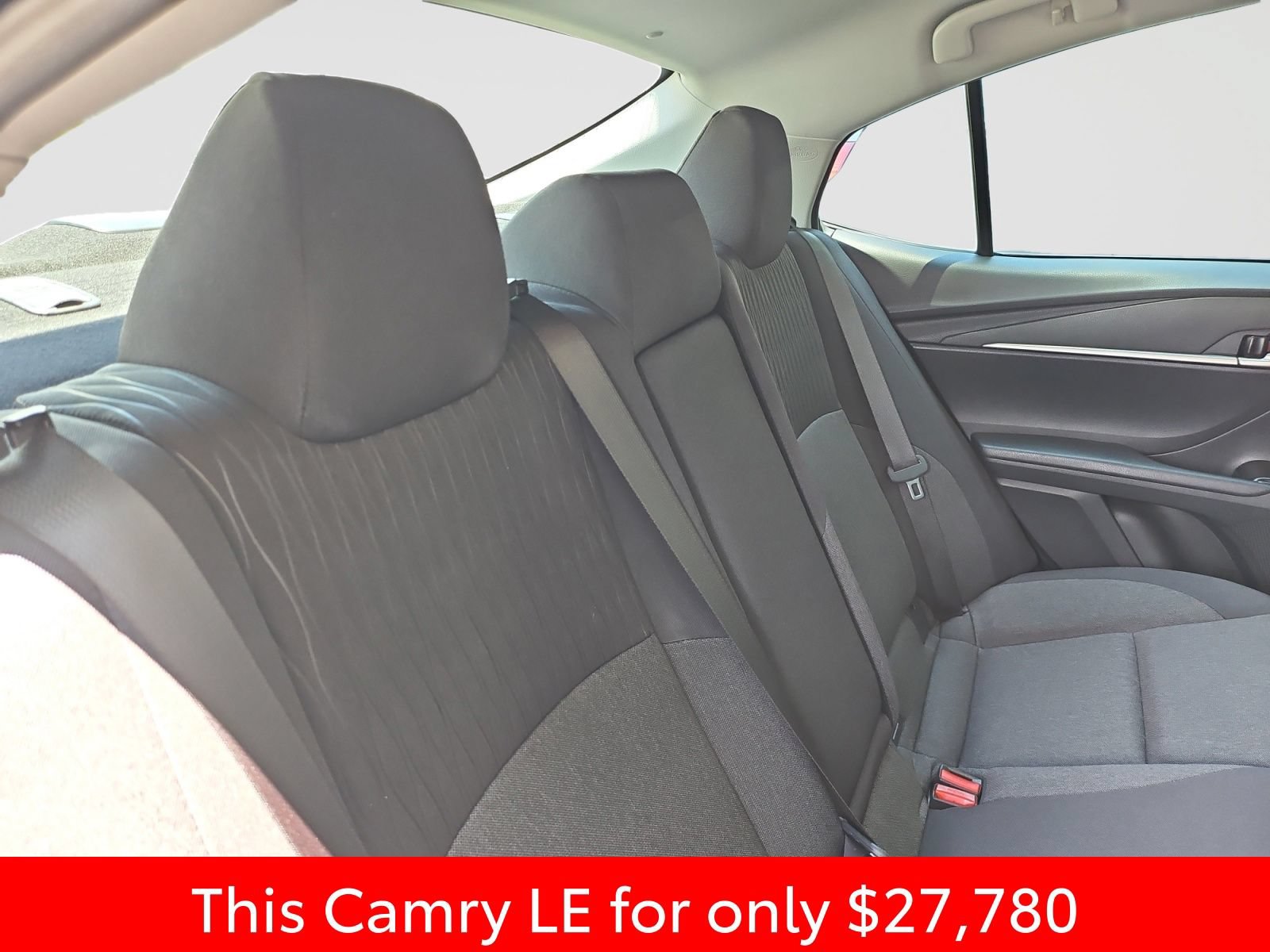 Used 2025 Toyota Camry LE FWD image 45
