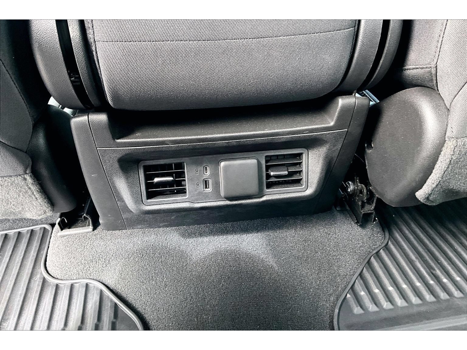 Used 2024 Chevrolet Silverado 1500 LT AWD/4WD image 12