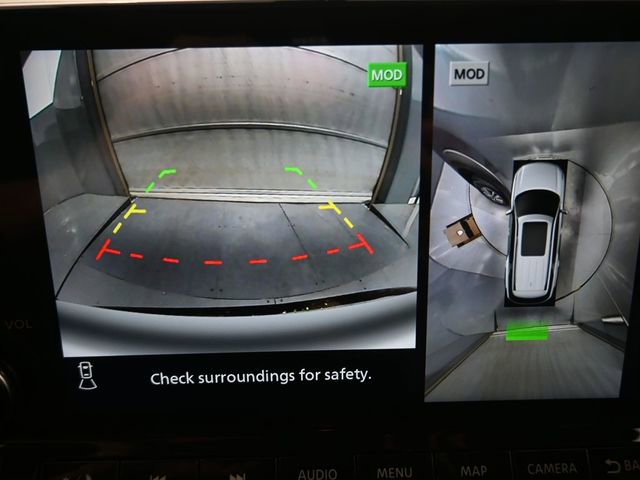 Used 2025 Nissan Pathfinder SL image 32