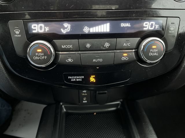 Used 2015 Nissan Rogue SL w/ SL Premium Package AWD/4WD image 18