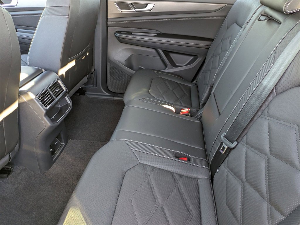 New 2026 Volkswagen Atlas Cross Sport SE image 29