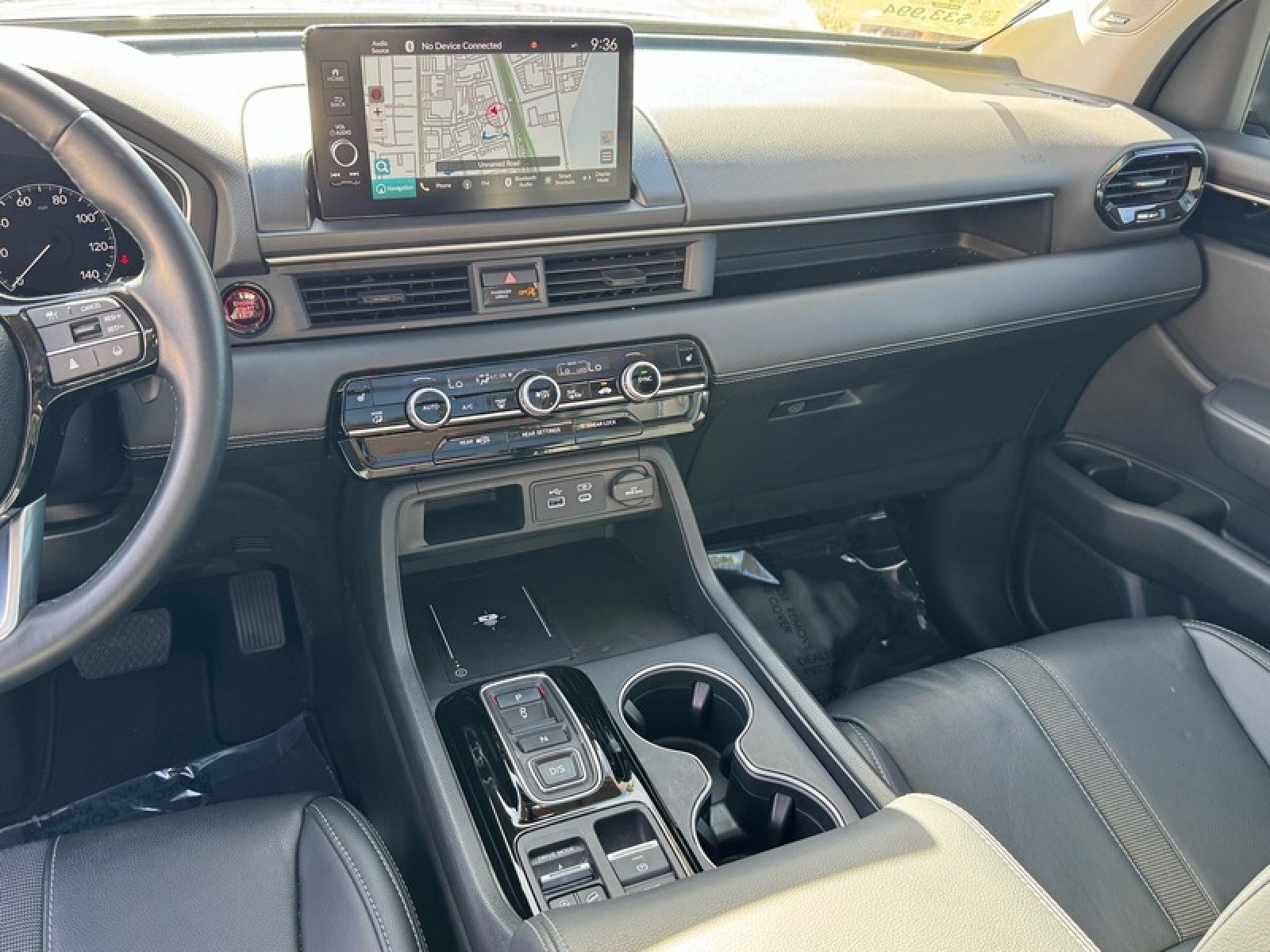 Used 2023 Honda Pilot Touring image 19