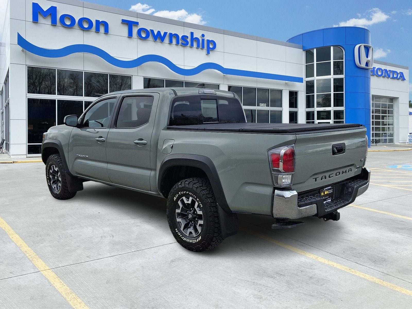 Used 2023 Toyota Tacoma TRD Off-Road image 4