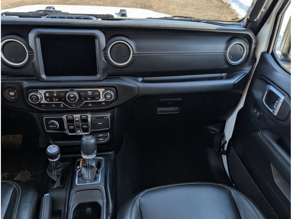 Used 2023 Jeep Wrangler Sahara w/ Cold Weather Group image 23