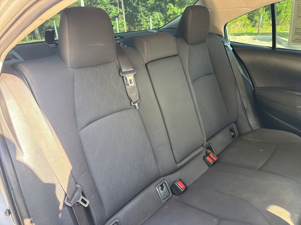 Used 2020 Toyota Corolla LE image 32