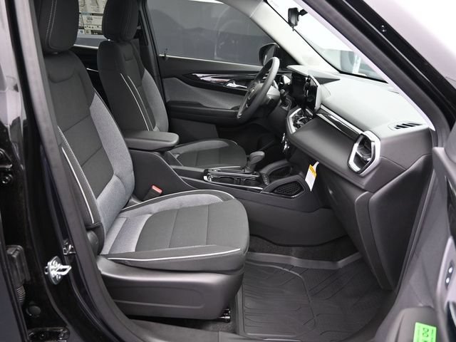 New 2026 Chevrolet TrailBlazer LT w/ Driver Confidence Package FWD image 34